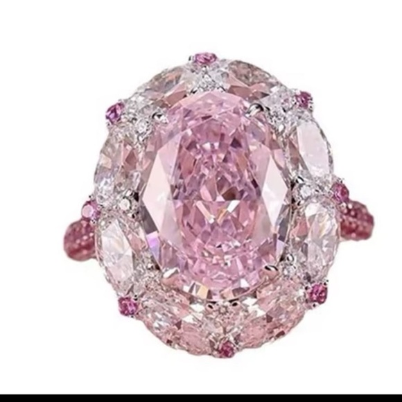 Brilliant finish oval amethyst 6.2CT silver ring with swarovski elements - Picture 5 of 13